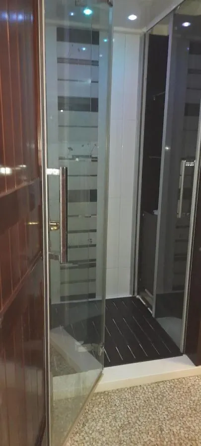 Affittacamere Deluxe Mistral Room Quartu SantʼElena