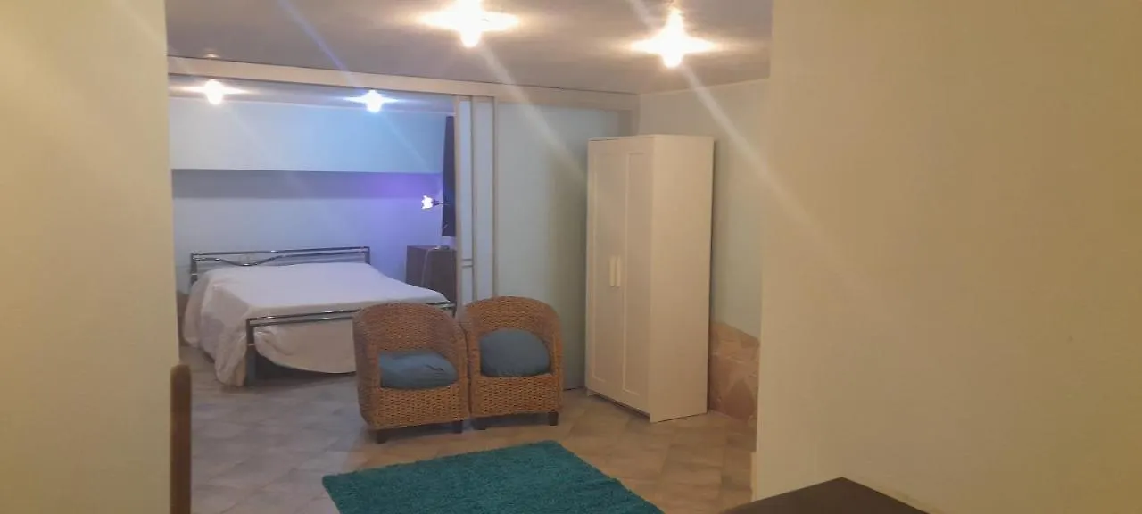 Deluxe Mistral Room Quartu SantʼElena 0*,