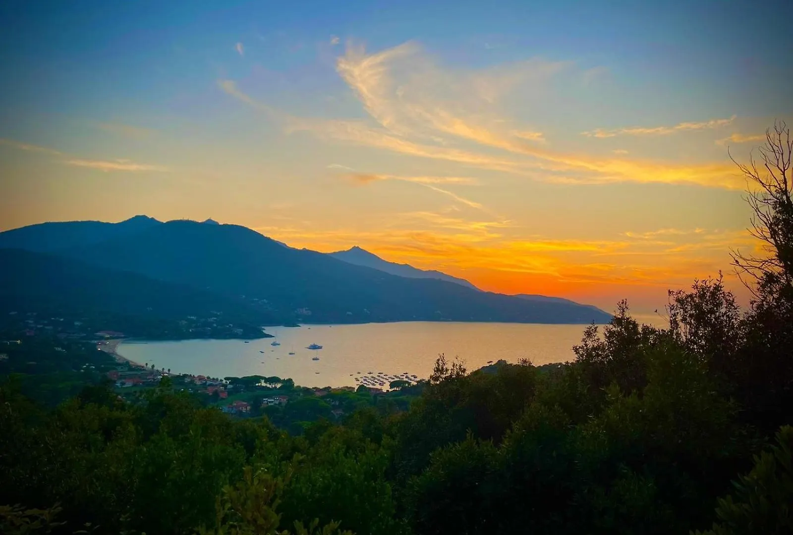Guest house Deluxe Mistral Room Quartu Sant'Elena